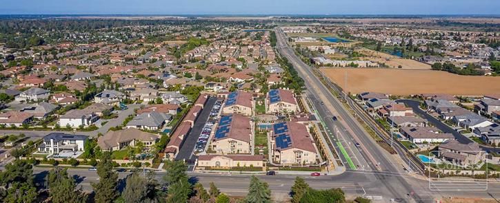 Sold - Class A Luxury Apartment Community in Clovis California: 2445 E Copper Ave, Clovis, CA 93619